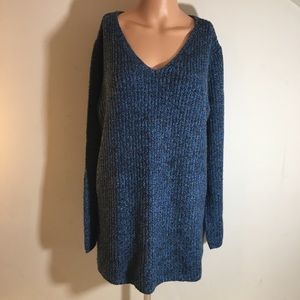 Avenue Vneck Sweater 18/20